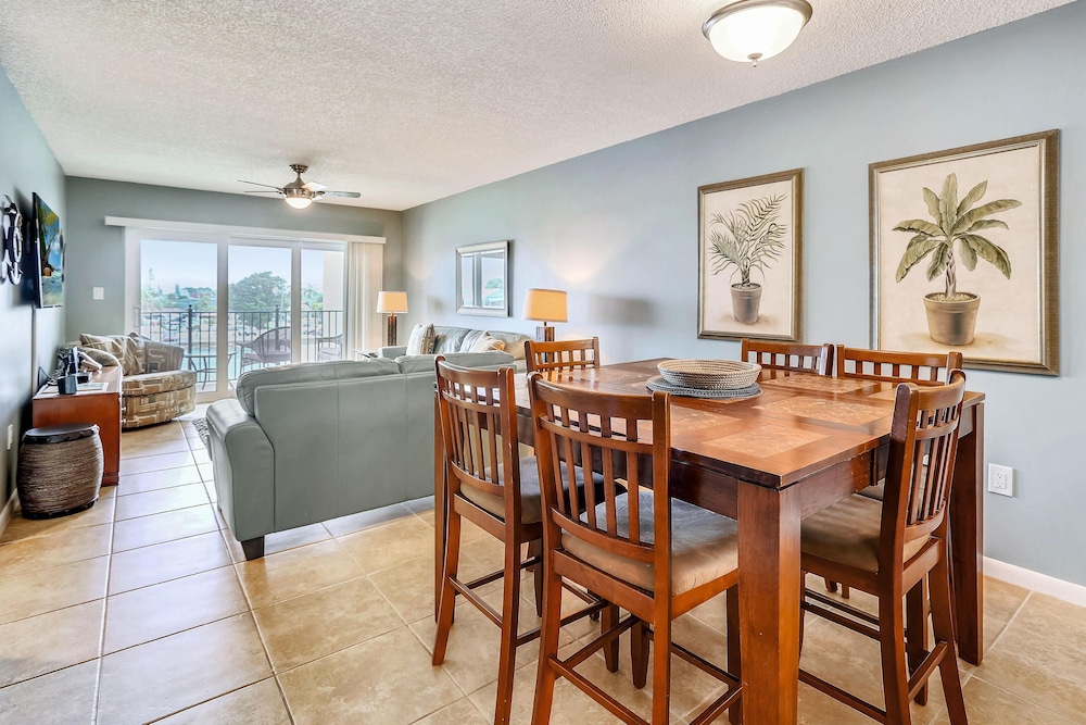 Land's End 4-304 Bay Front - Premier