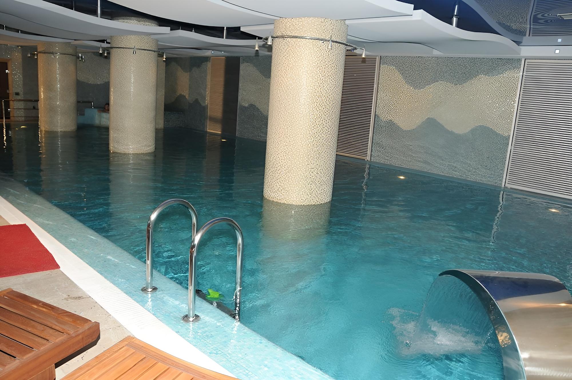 Baku Vacations - Iron Hotel - Property Image 4