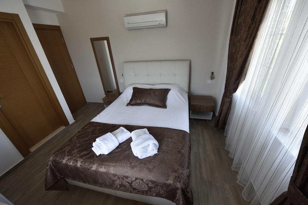 Le Mansion Otel - Image 33