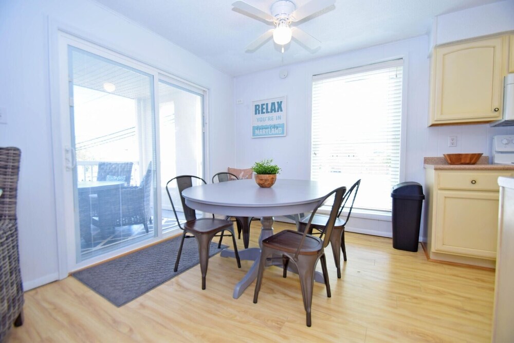 Aronimink 1b 2 Bedroom Condo