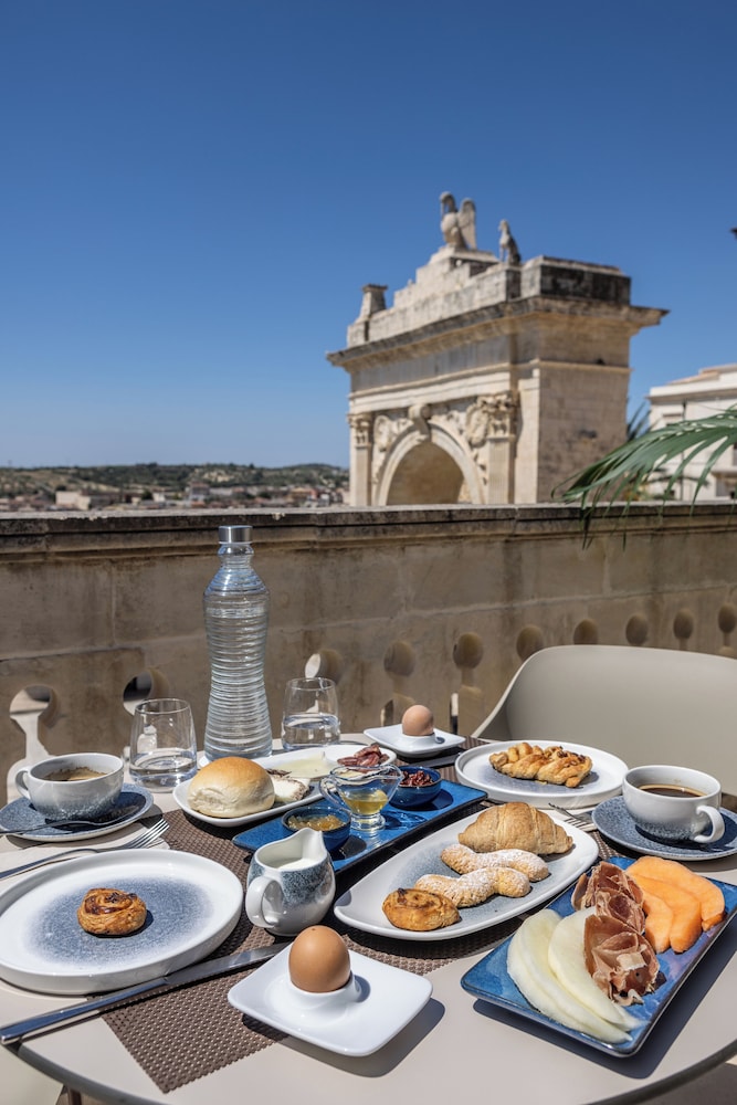 Noto Boutique Hotel