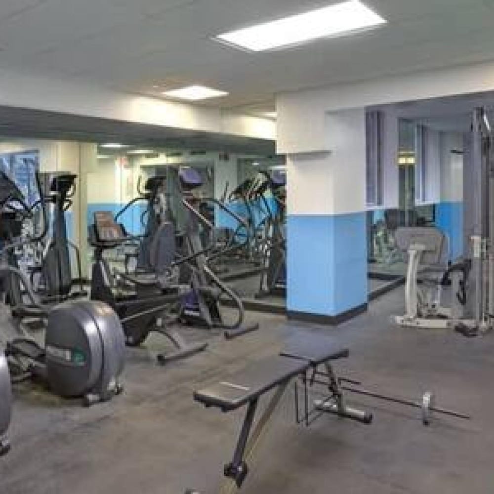 73-1204 New Studio UWS Doorman Gym