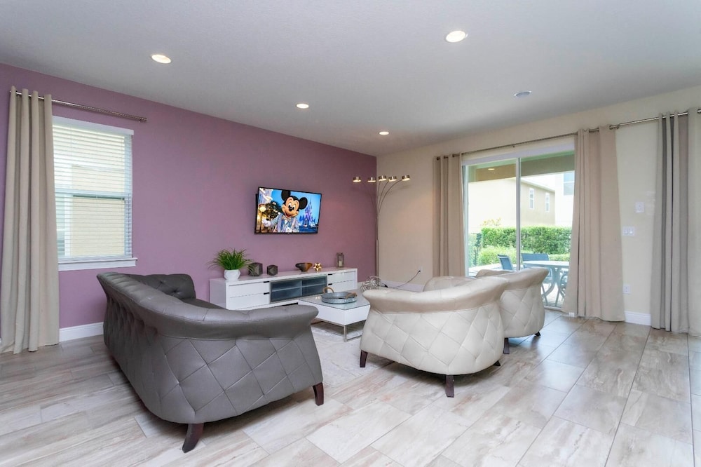 421 NP - Exquisite Retreat at Encore Resort