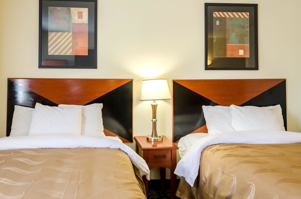 Meridian Vacations - Quality Inn Meridian - Property Image 15