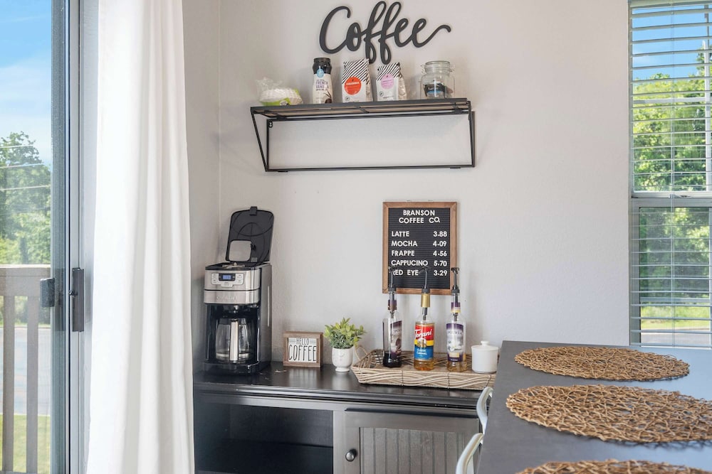 The Lazy Loft Stay for 4!