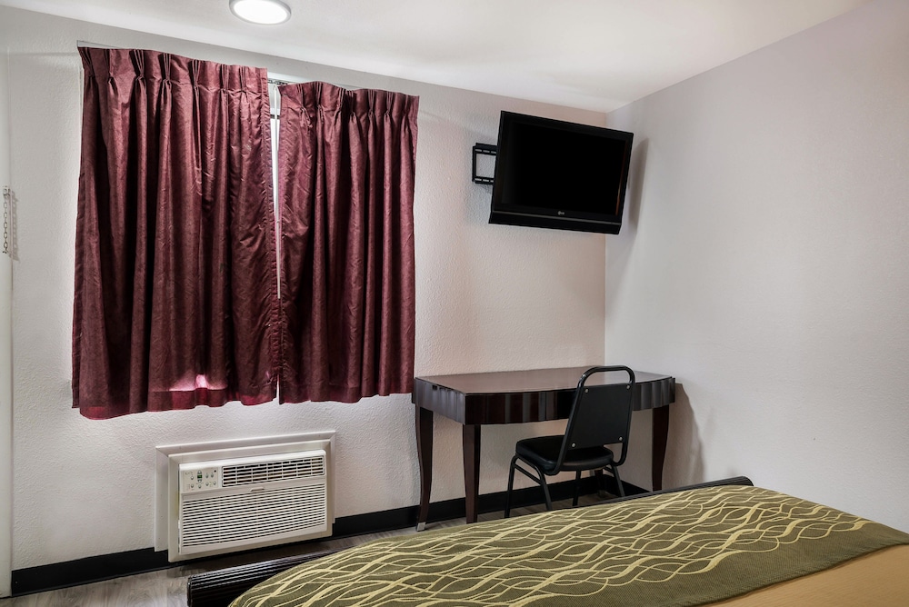 Rodeway Inn Harlan