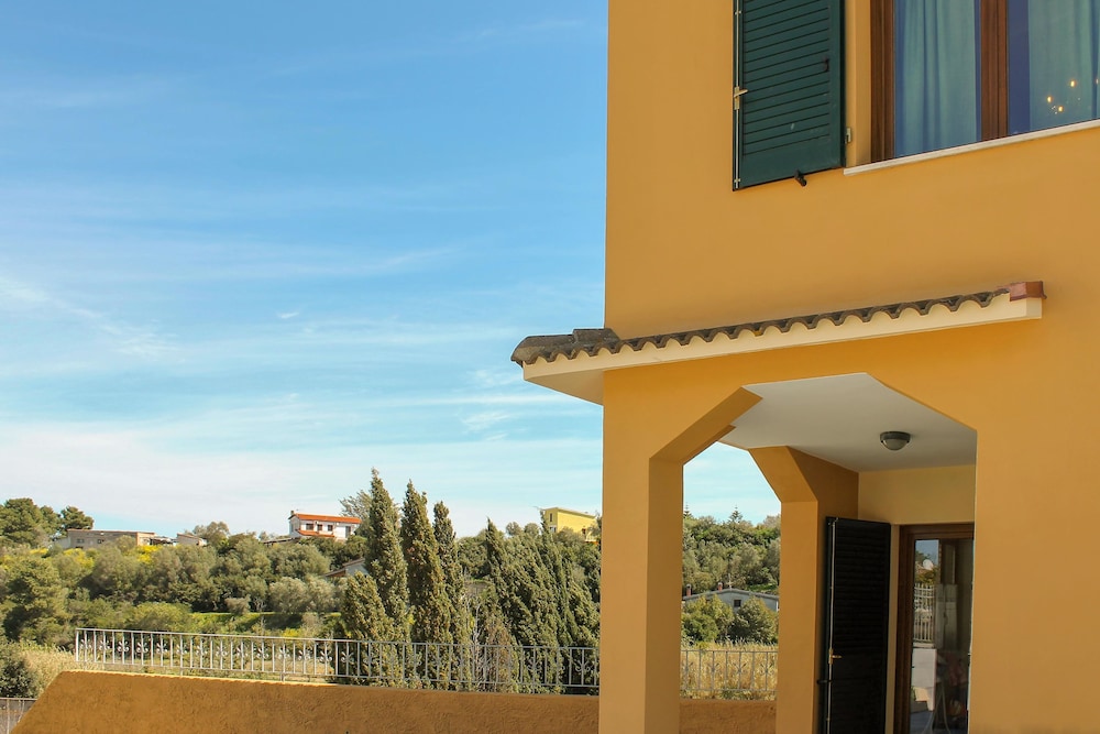 Villa Malvasio Pool and Jacuzzi Room Sassari