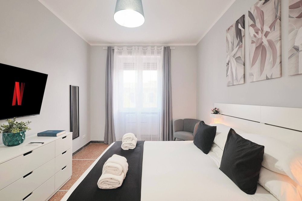 Colosseo-san Giovanni, New Apartment Wi-fi & A-C