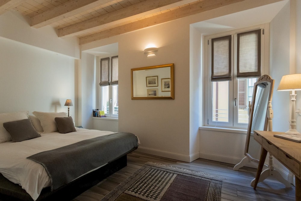 Co-c933-adia67a1 - White Suite With Private Terrace view 5