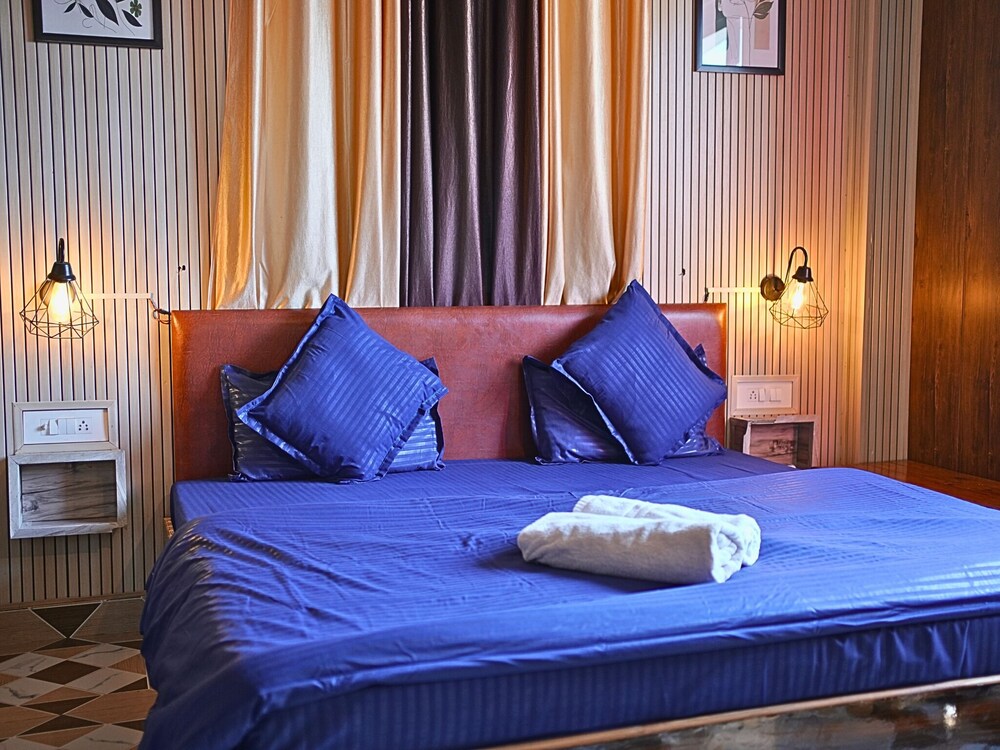 Skyard Hostel & Homestay (Harsil Valley)