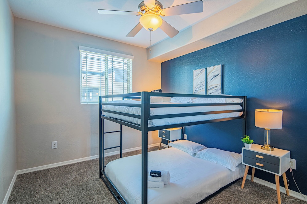 ROVE LIVING/KL - The Fredrick Tempe