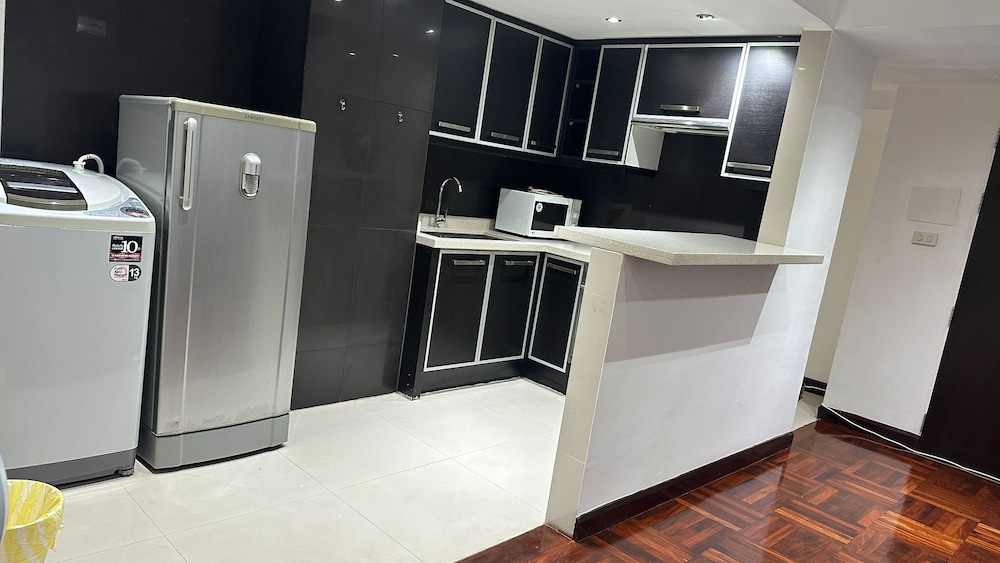 Omni Tower Sukhumvit Nana - Direct