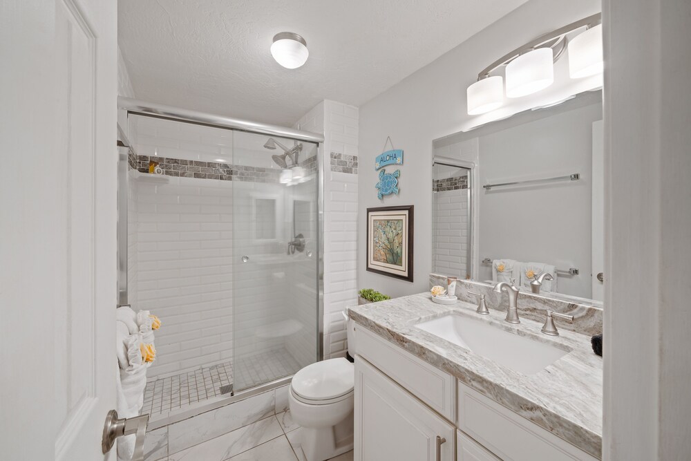Menehune Shores 421 2 Bedroom Condo