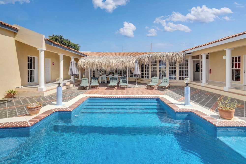 La Pura Vista Resort