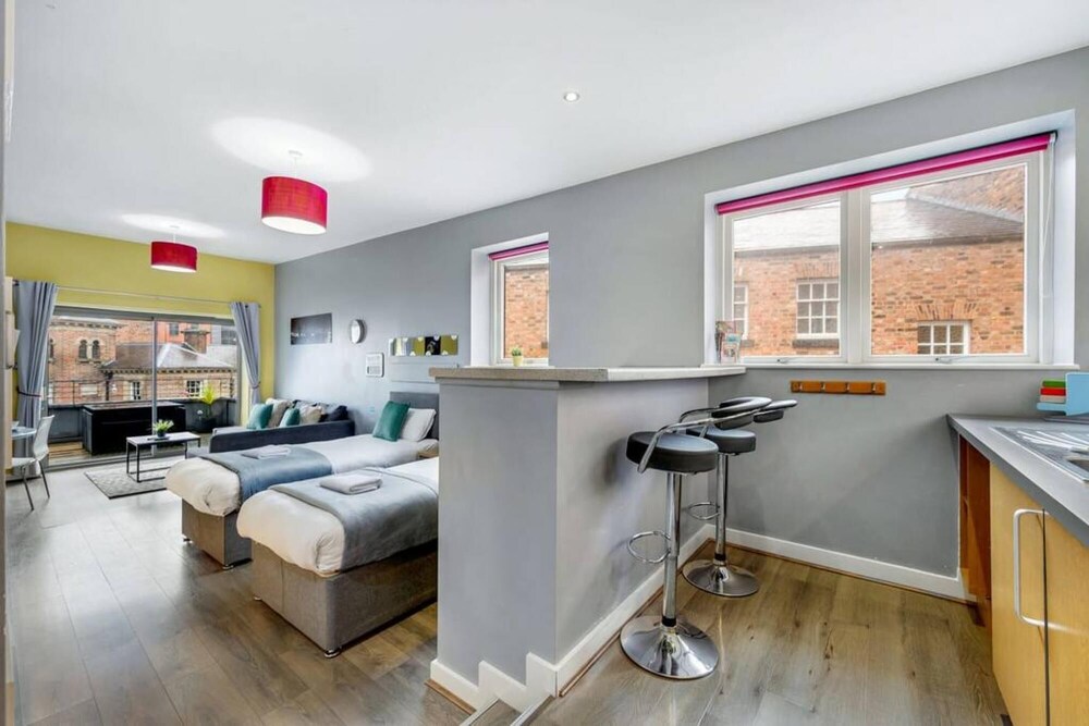 Host Stay Campbell Sq Roof Terrace Apt