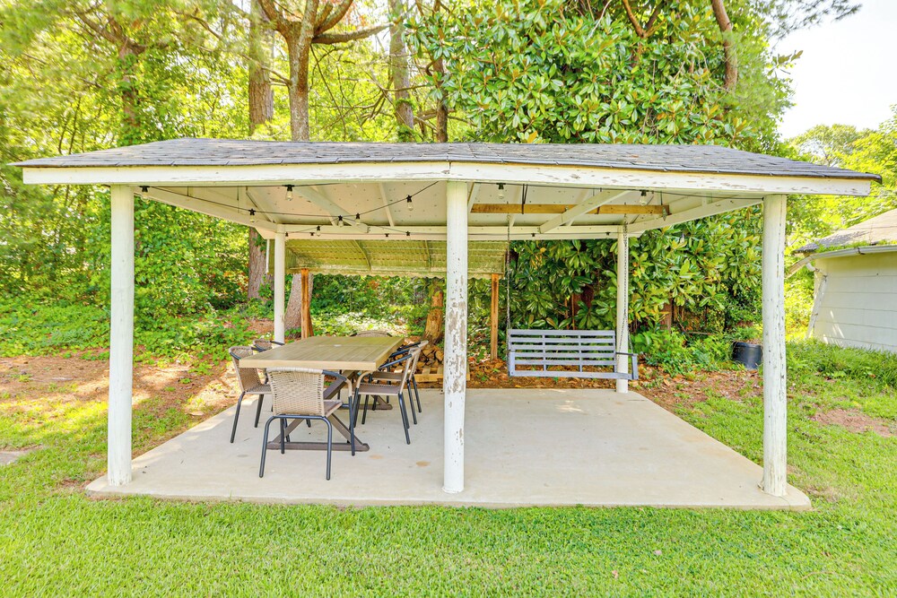 1 Mi to Downtown Greer: Family Home w/ Gazebo!