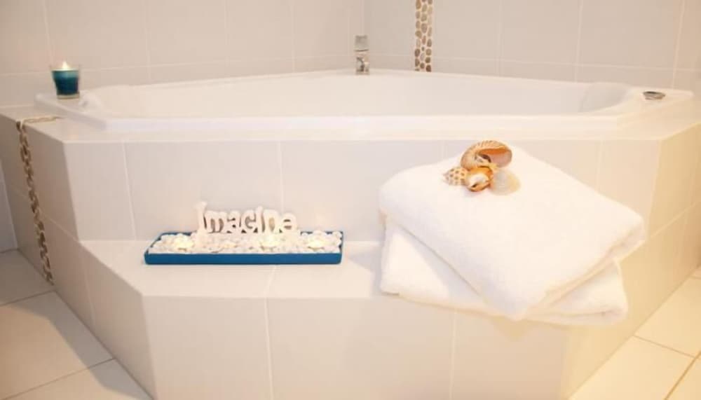 Urangan Vacations - Barooga On Pier - Property Image 16