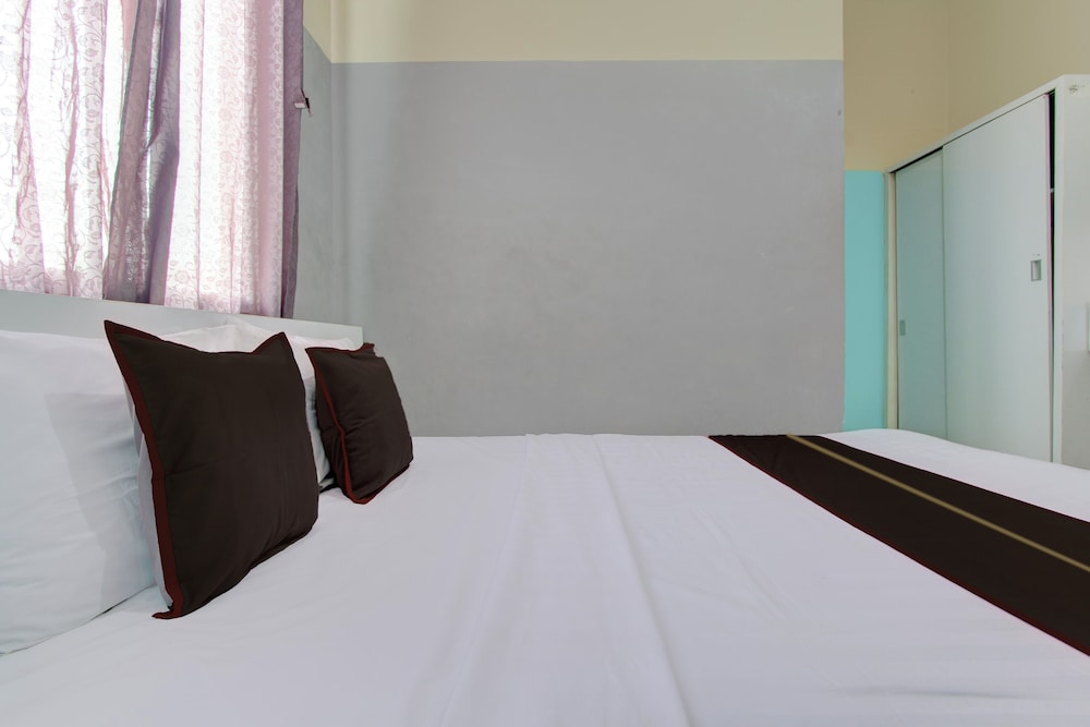 OYO 94919 Nay Guesthouse Dan Kost