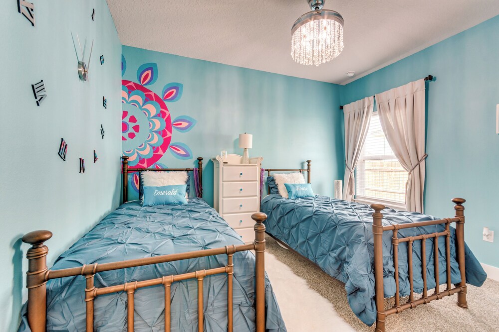 Pet-friendly Pensacola Home w/ Fenced Backyard