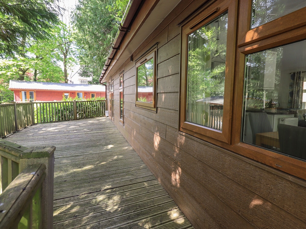 Forest Pines Lodge