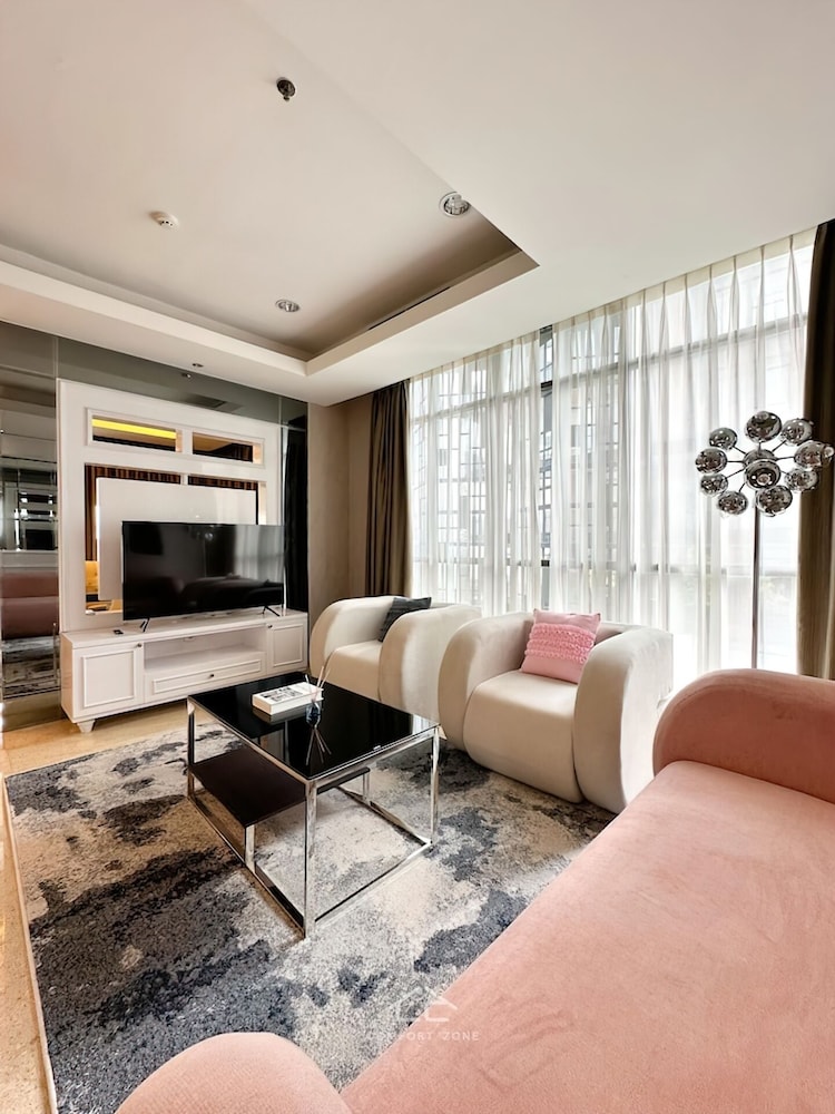 Salute de Senopati - Luxury Apartments