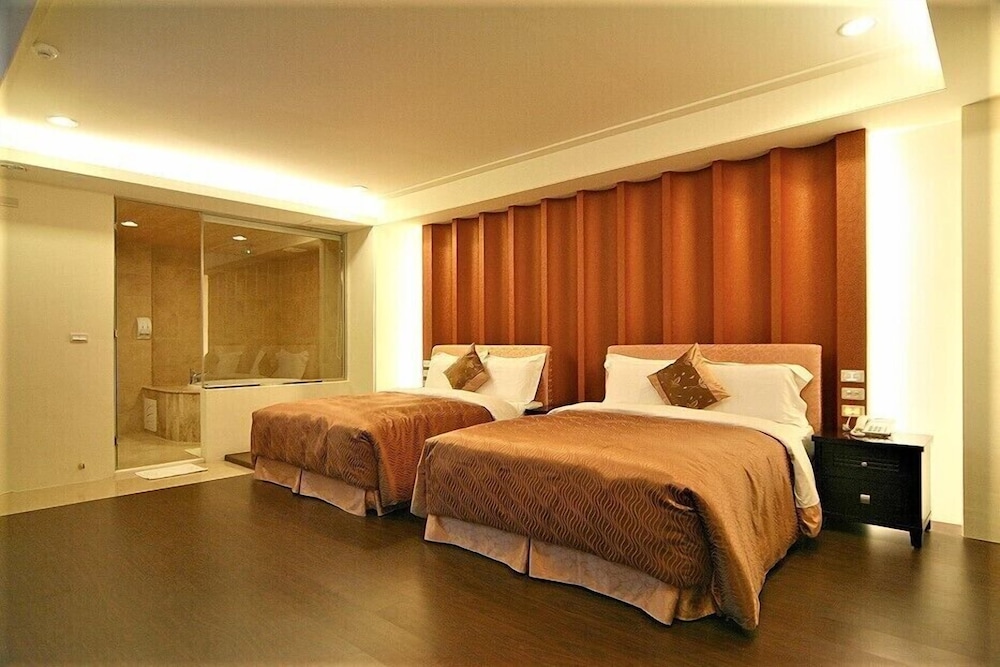 Tranquil Sea Hotel