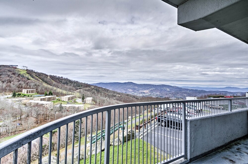 Sugar Mountain Resort Condo w/ Pool Table & Views!