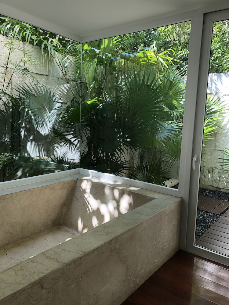 Blue Diamond Luxury Boutique - All Inclusive - Adults Only - Property Image 90