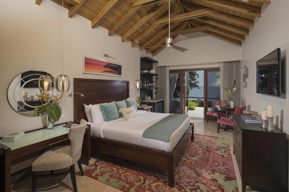 Sandals Halcyon - ALL INCLUSIVE Couples Only