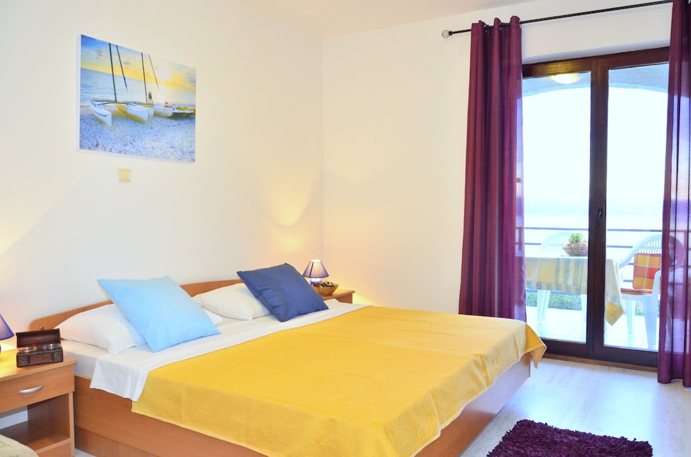 Apartments Lounger Frkovic view 5