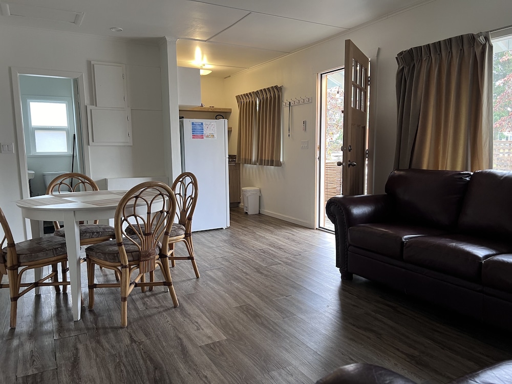 Parksville Vacations - Park Sands Beach Resort - Property Image 12