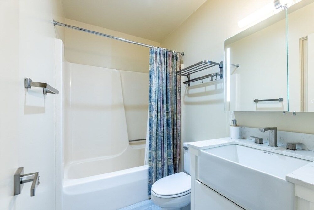 Jeffersonville Vacations - Telemark 5 4 Bedroom Condo by RedAwning - Property Image 10