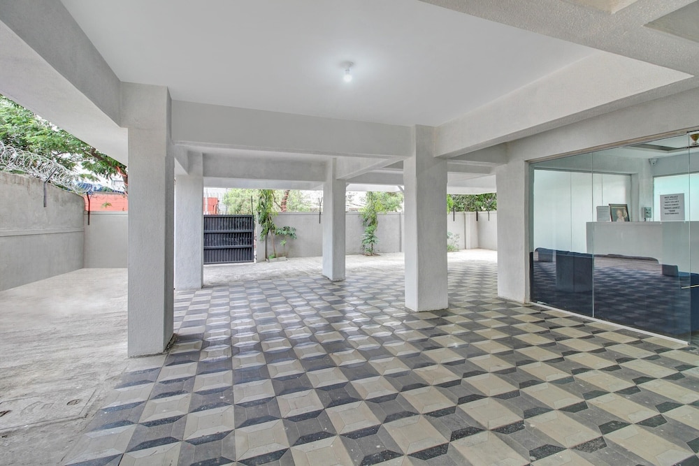 Super Townhouse Koregaon Park