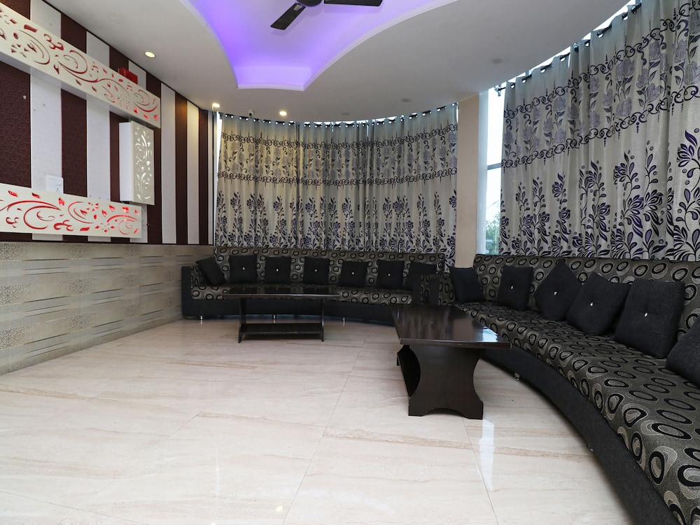 OYO 29383 Hotel Heaven Heights view 2