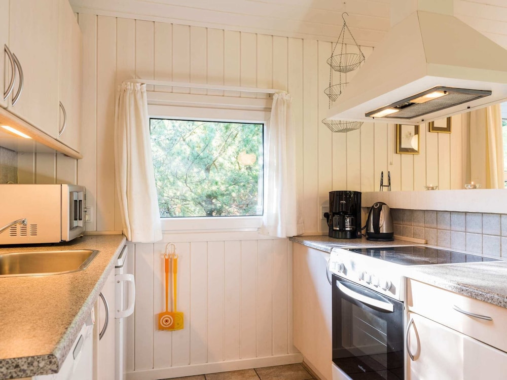 Enchanting Hideaway in Henne Town-by Traum view 2