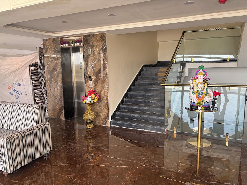 RAJMAHAL HOTEL & RESORT