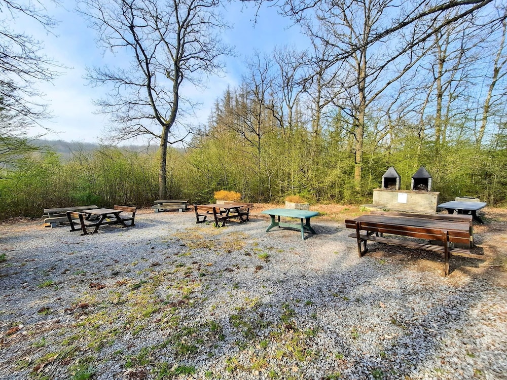 Cosy Chalet Near Durbuy in Nature