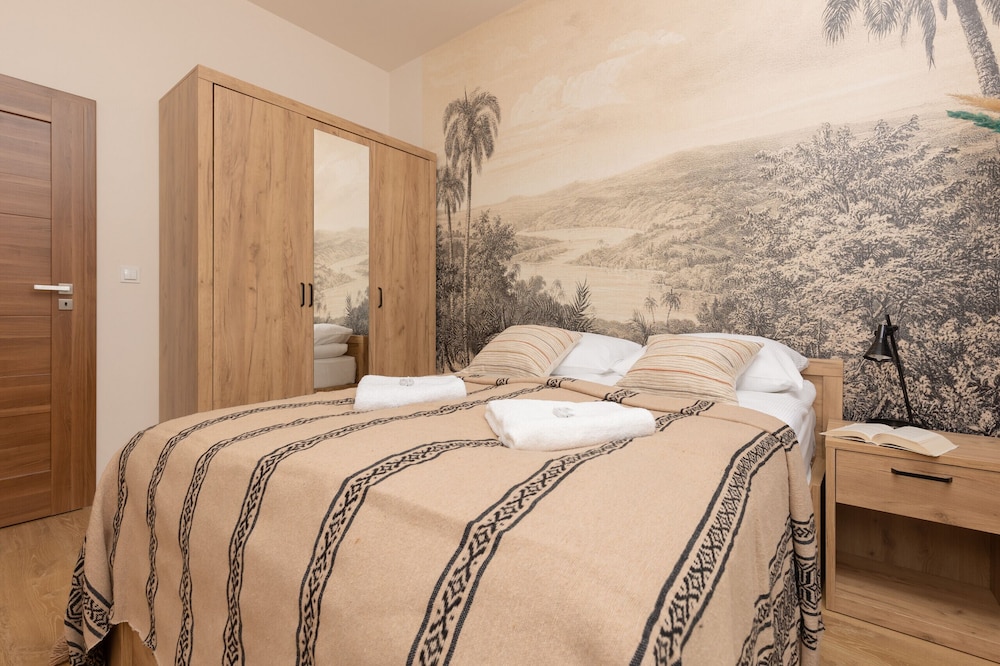 Srodziemnomorska Warsaw by Renters view 5