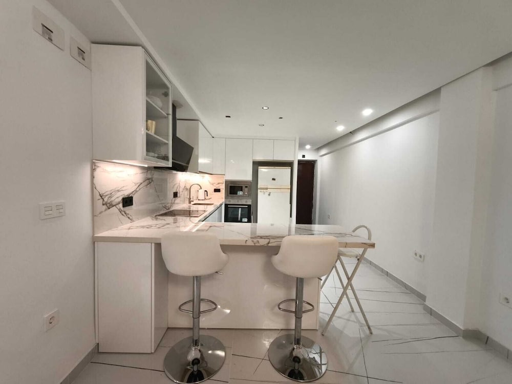 Airbhouse Prívate Rooms & Triana