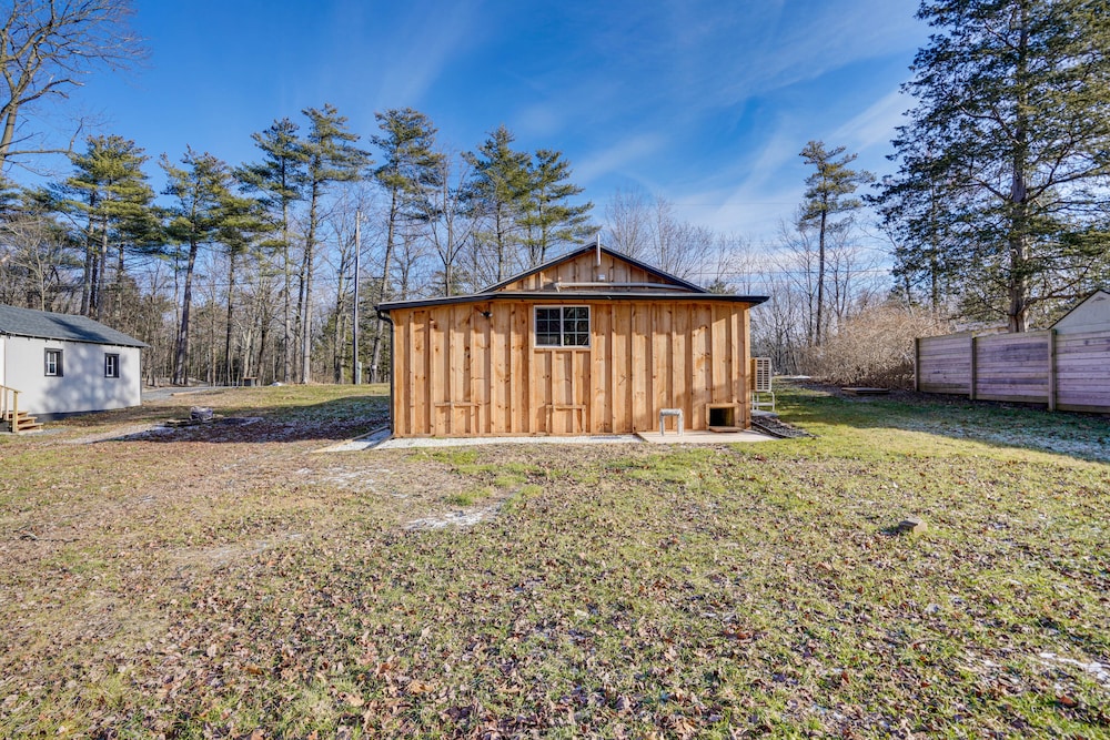 Saugerties Cabin Rental w/ Fire Pit & Creek Access view 2