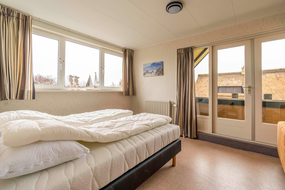 Modern and Attractive Holiday Home for 6 People