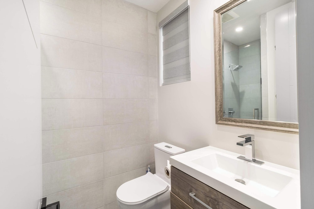 @ Marbella Lane - Luxi 4BR Haven w/ Skyscape Views