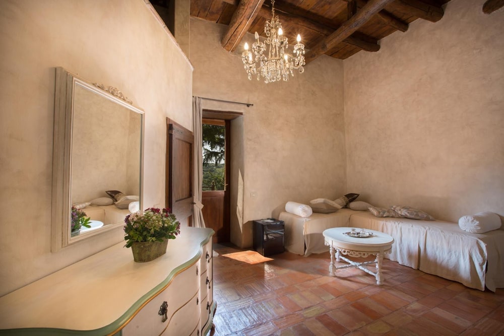 Torre Collevento Luxury Villa view 3