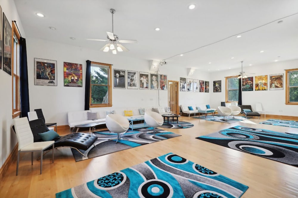 meeting & event spaces