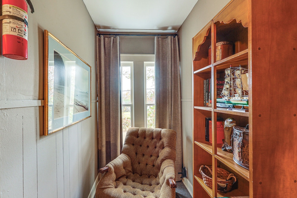 Easy Highway Access: Texarkana Condo Near Dtwn