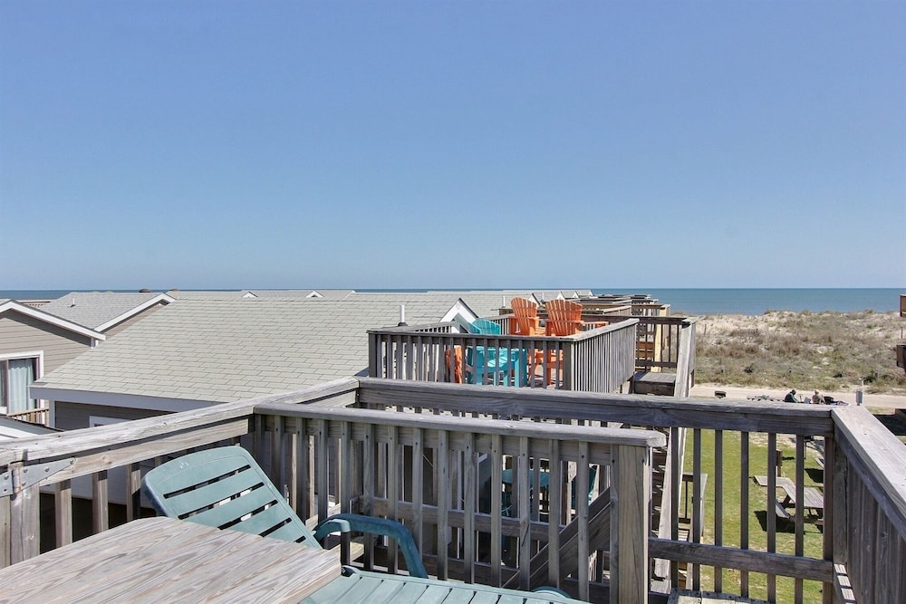 23 The Lighthouse 1 Bedroom Condo by RedAwning