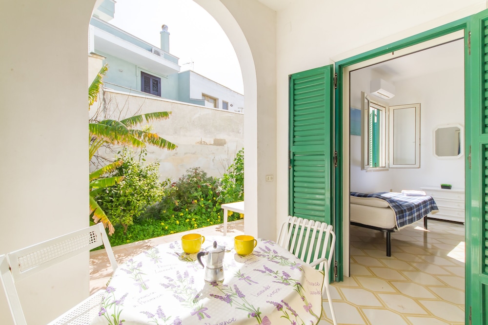Casa del Mare with garden near the beach photo 4