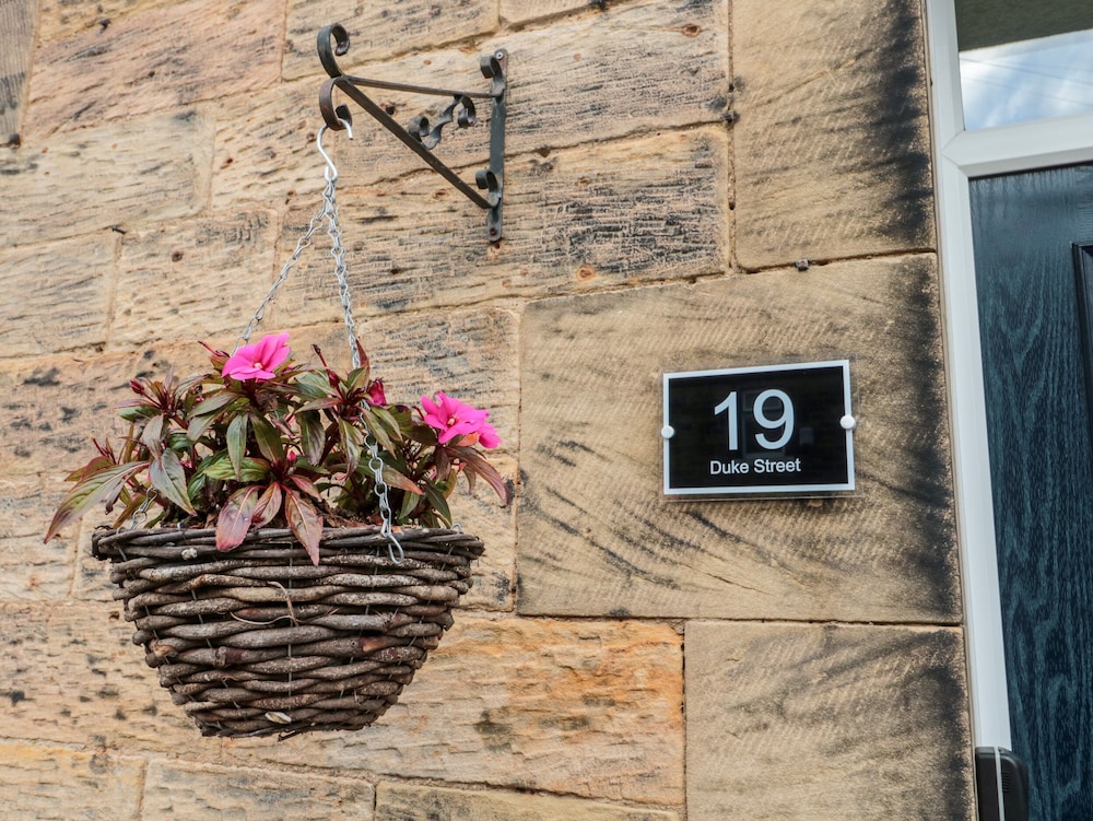 19 Duke Street