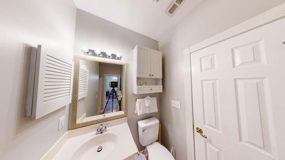 Magnolia Place 4647-203 2 Bedroom Condo