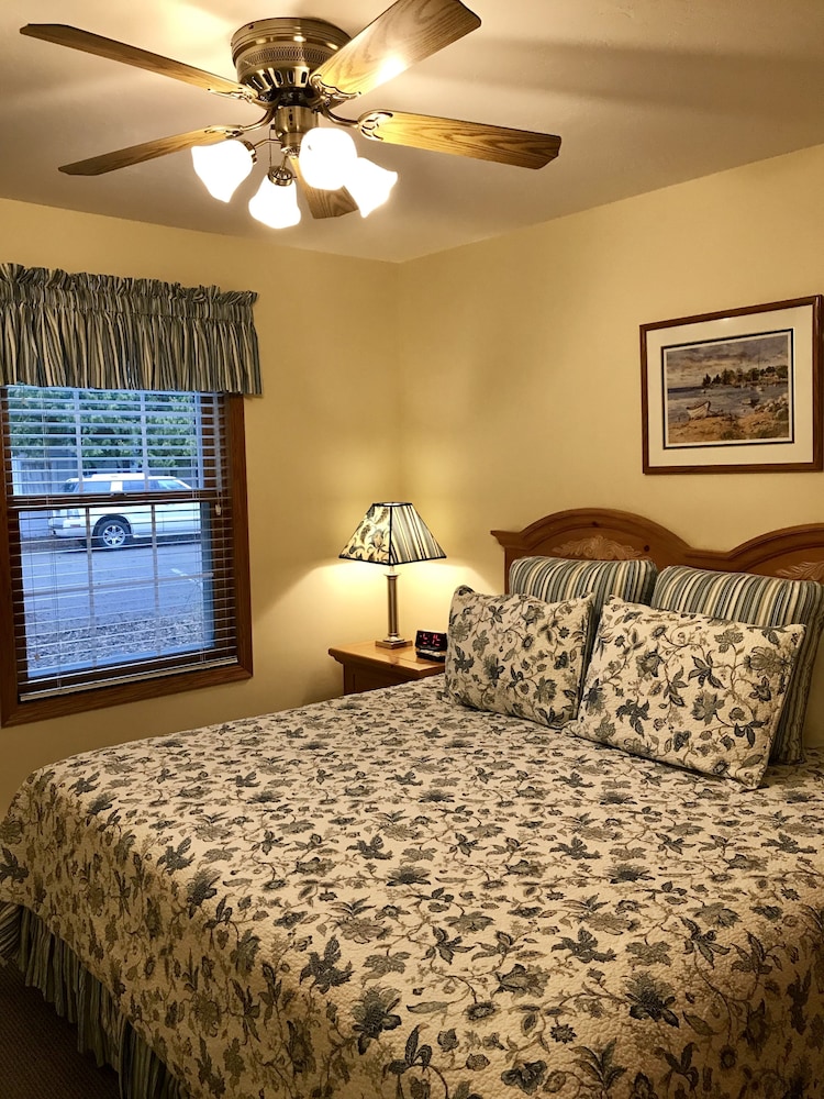 Bay Breeze Resort